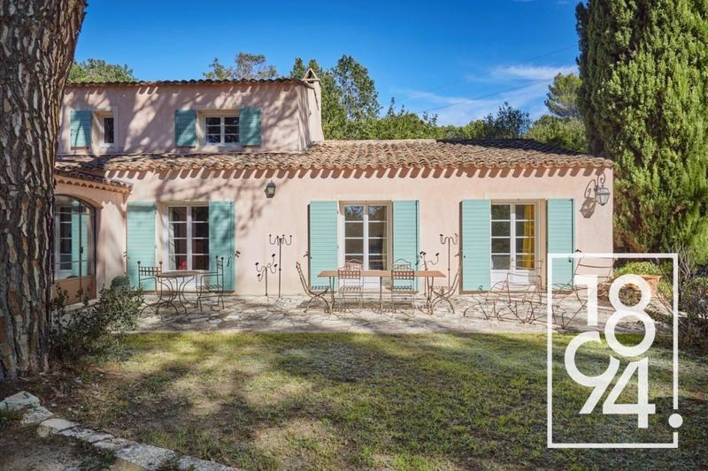 Villa - 261 m² - 7 pièces