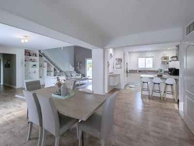 Maison - 175 m² - 7 pièces