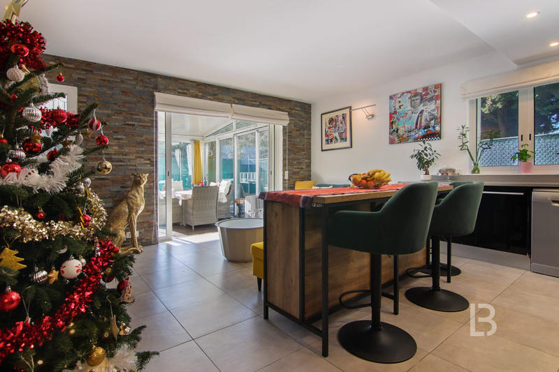 Appartement - 110 m² - 4 pièces