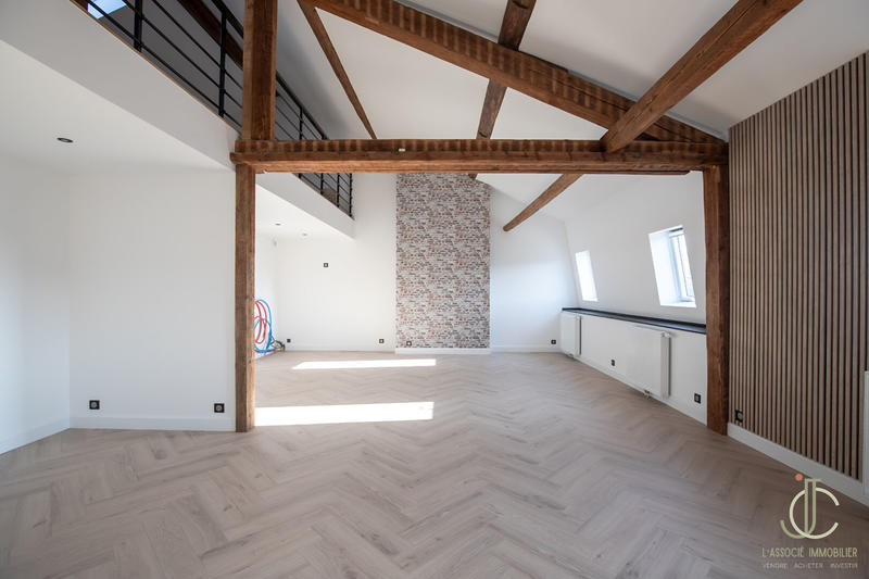 Appartement - 150 m² - 3 pièces