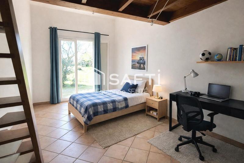 Maison - 192 m² - 7 pièces