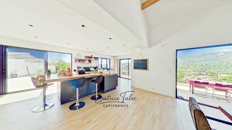 Villa - 190 m² - 4 pièces