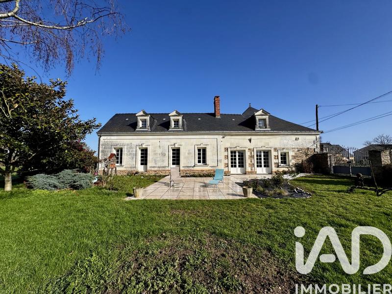 Maison - 279 m² - 11 pièces