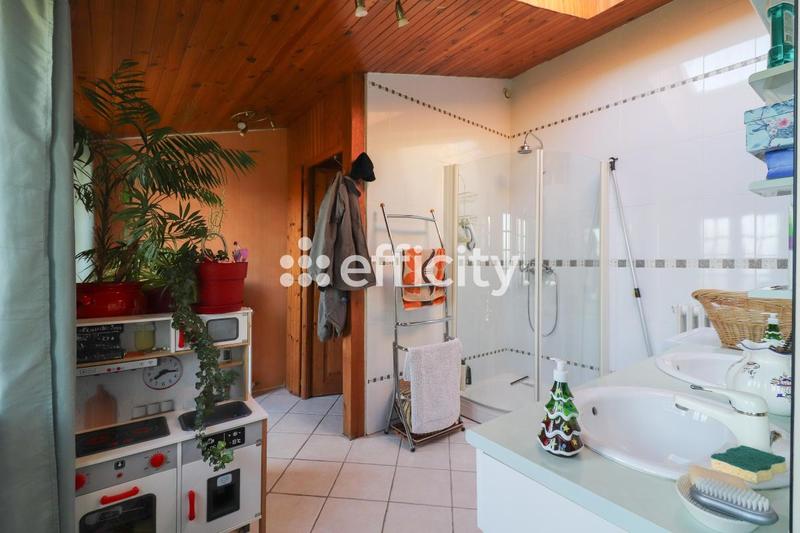 Pavillon - 102 m² - 4 pièces