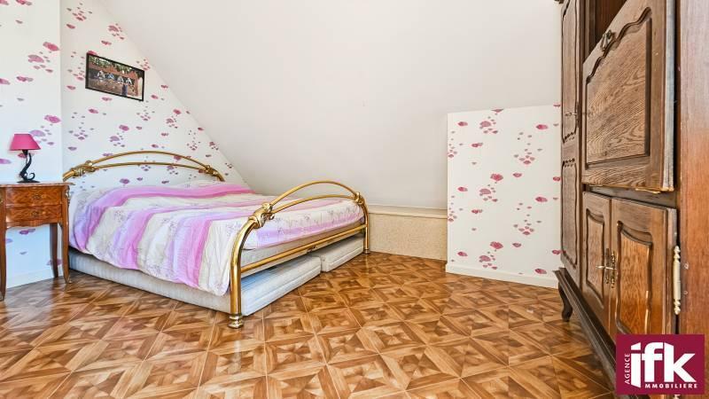 Maison - 145 m² - 6 pièces