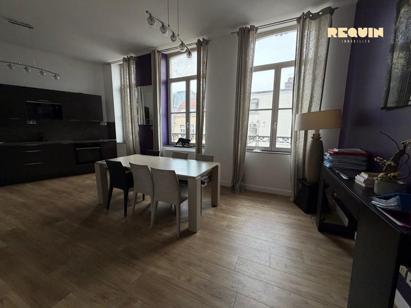 Appartement - 96 m² - 5 pièces