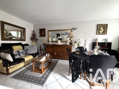 Appartement - 81 m² - 3 pièces