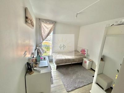 Appartement - 74 m² - 4 pièces