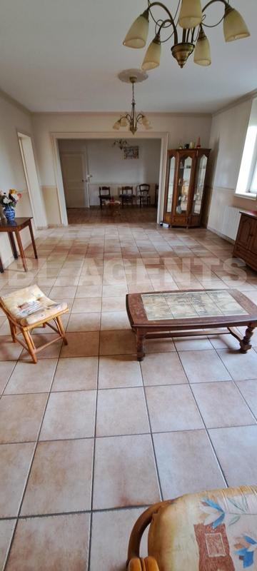 Demeure - 196 m² - 8 pièces