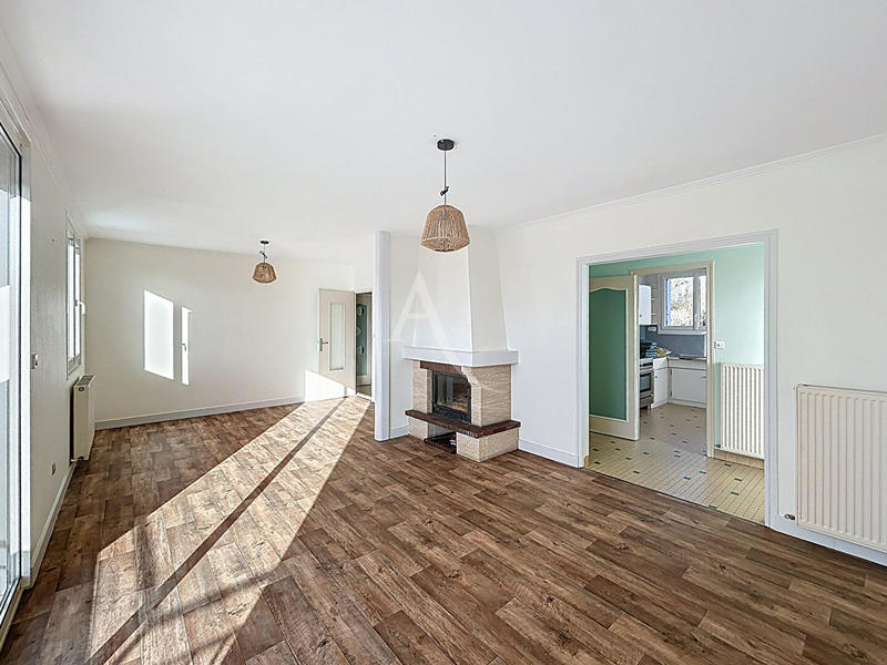 Maison - 98 m² - 4 pièces