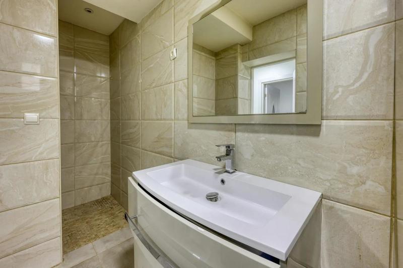 Appartement - 92 m² - 4 pièces