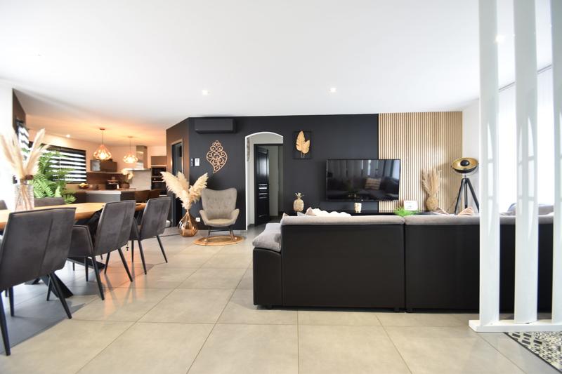 Maison contemporaine - 140 m² - 6 pièces