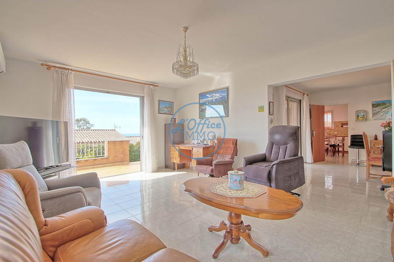 Villa - 200 m² - 7 pièces