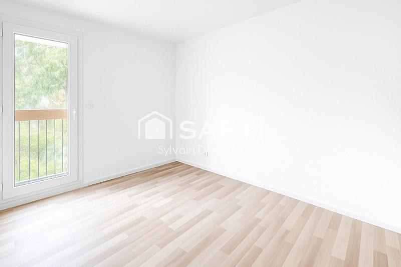 Appartement - 90 m² - 4 pièces