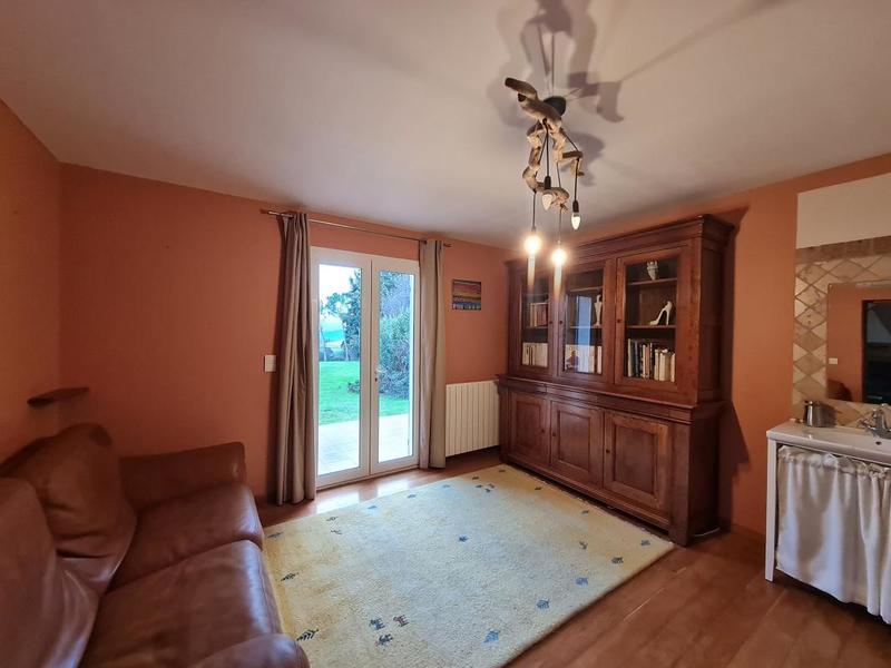 Maison - 211 m² - 6 pièces
