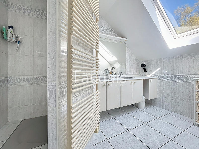 Maison - 171 m² - 6 pièces