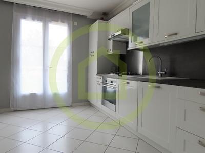 Maison - 158 m² - 6 pièces