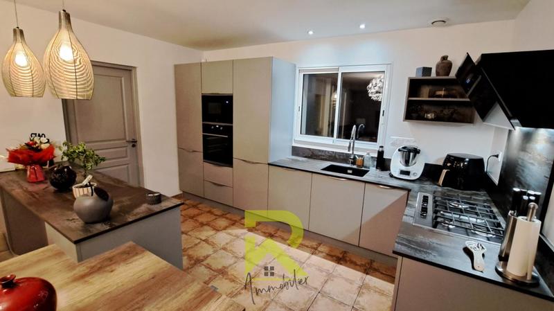 Villa - 170 m² - 5 pièces