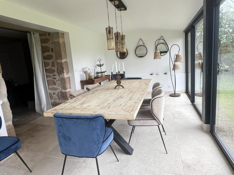 Maison en pierre - 147 m² - 7 pièces