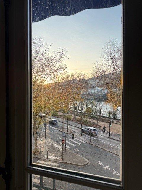 Appartement - 97 m² - 3 pièces