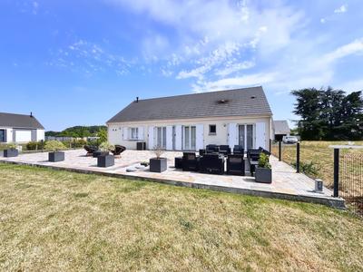 Maison - 99 m² - 6 pièces