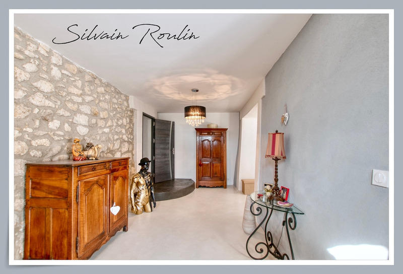 Maison - 282 m² - 8 pièces