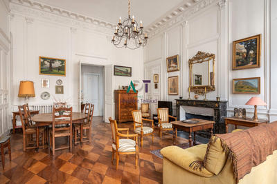 Appartement - 163 m² - 6 pièces