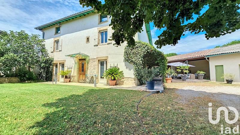 Maison - 277 m² - 10 pièces