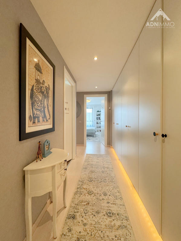 Appartement - 166 m² - 5 pièces