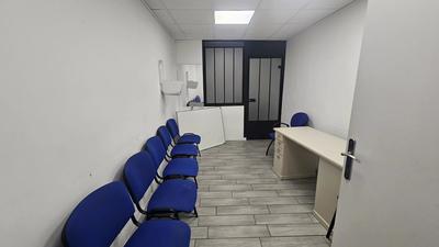 Magasins - 37 m² - 3 pièces