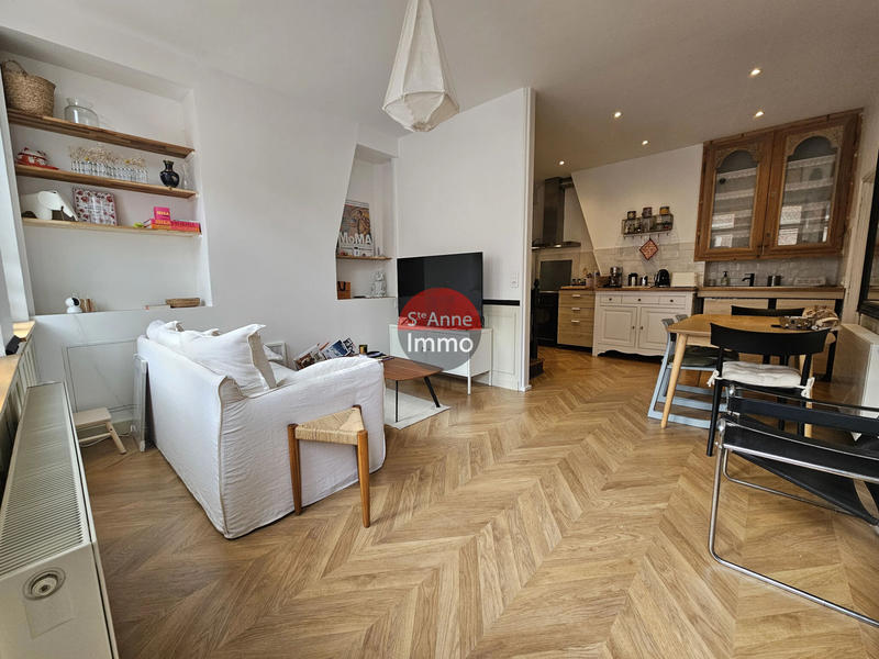 Maison - 80 m² - 5 pièces