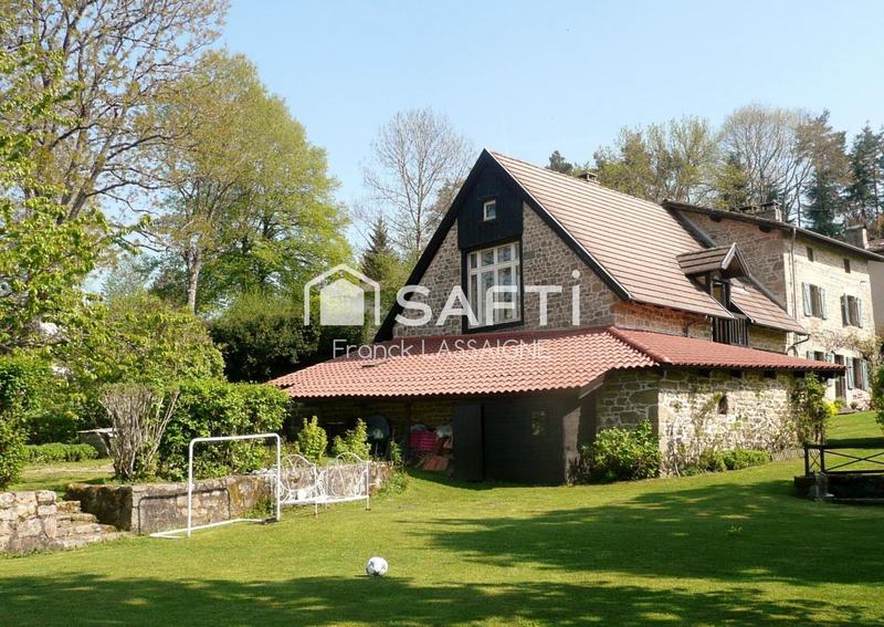 Maison - 237 m² - 7 pièces