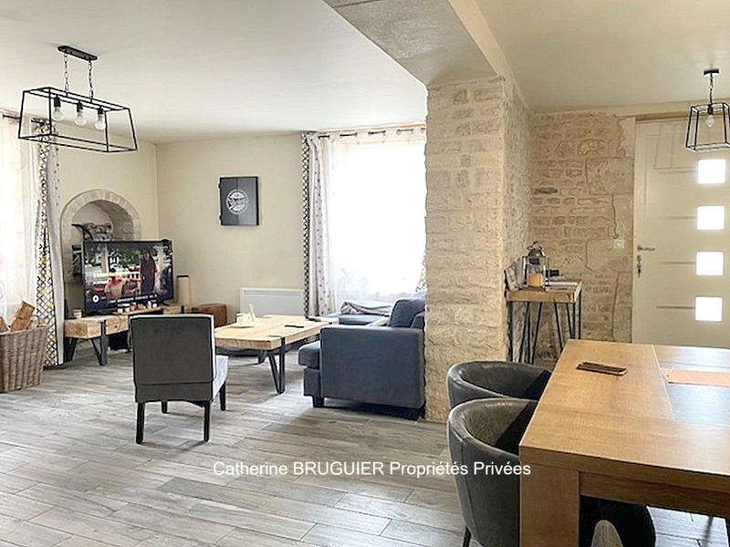 Maison - 220 m² - 10 pièces