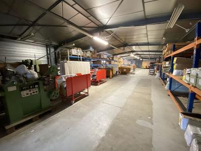 Local commercial - 430 m² - 2 pièces