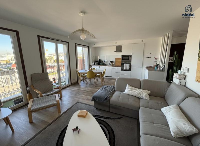 Appartement - 75 m² - 4 pièces