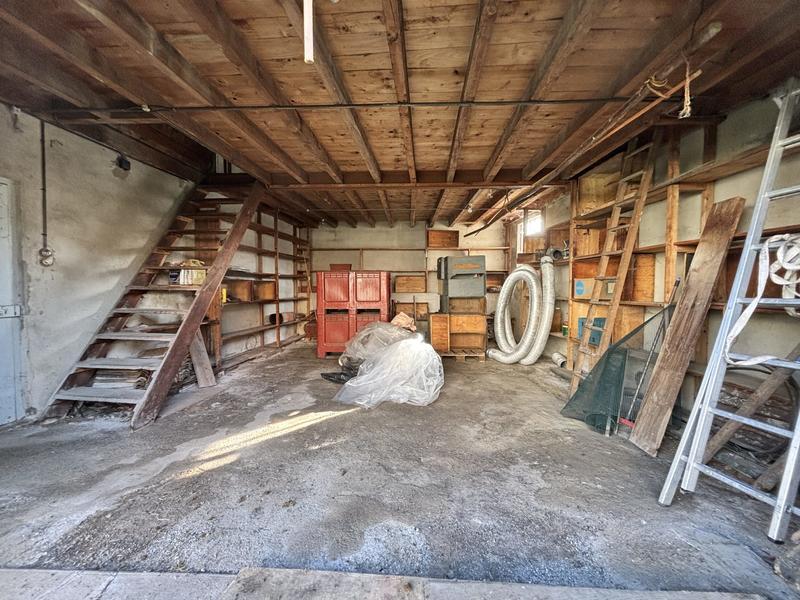 Maison - 180 m² - 9 pièces