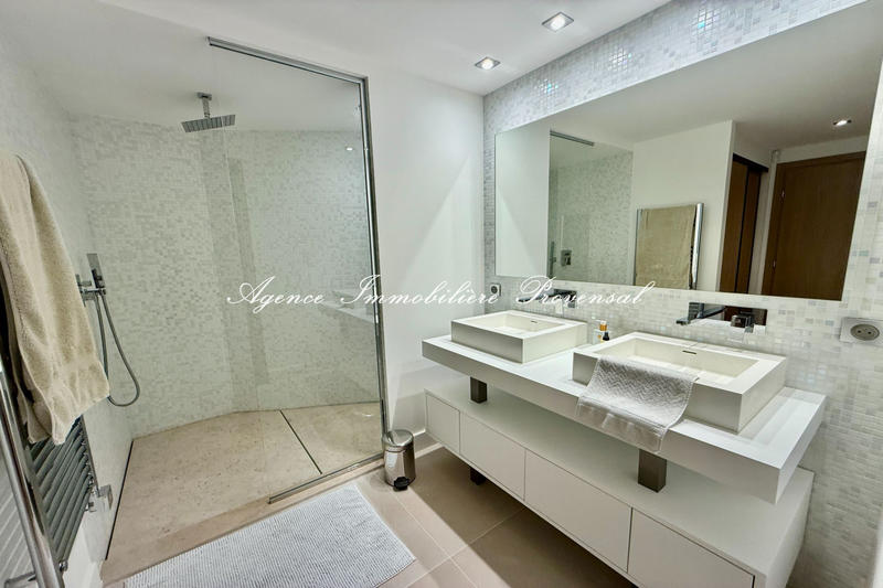 Villa - 170 m² - 4 pièces