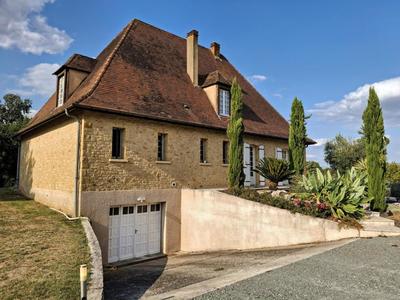 Maison - 170 m² - 4 pièces