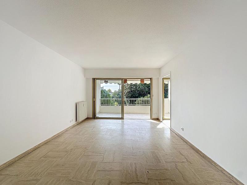 Studio - 28 m² - 1 pièce