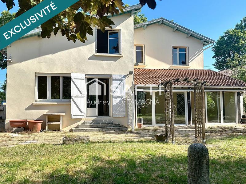 Maison - 200 m² - 9 pièces