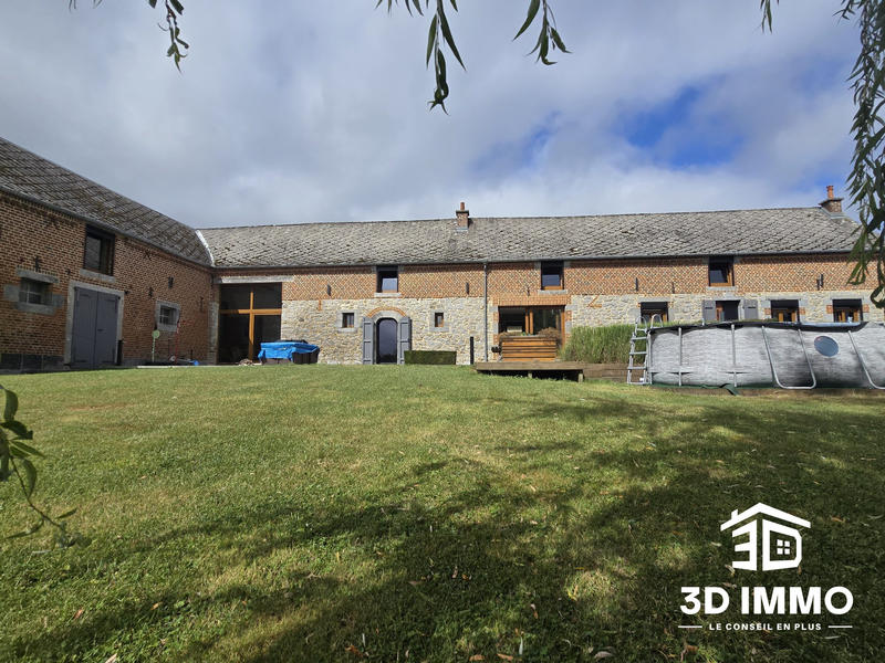 Maison - 230 m² - 7 pièces