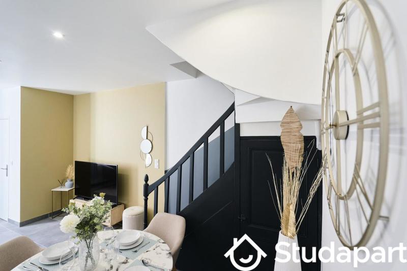 Chambre - 10 m² - 1 pièce