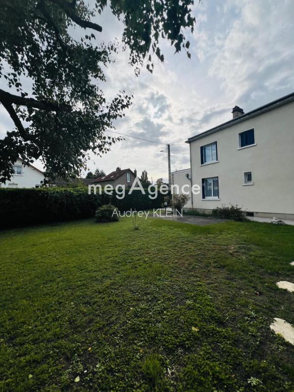 Maison - 105 m² - 5 pièces