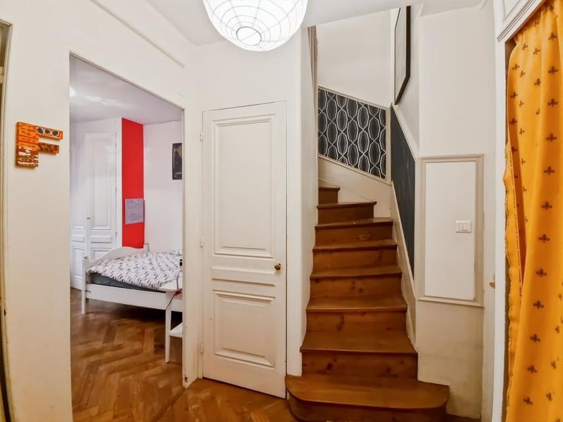 Appartement - 147 m² - 6 pièces