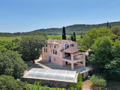 Maison - 135 m² - 5 pièces