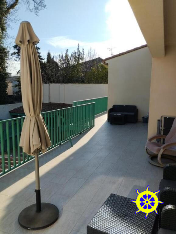 Maison - 400 m² - 9 pièces