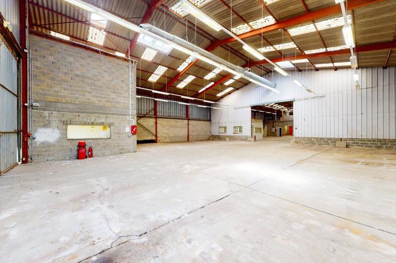 Immeuble - 2 747 m²