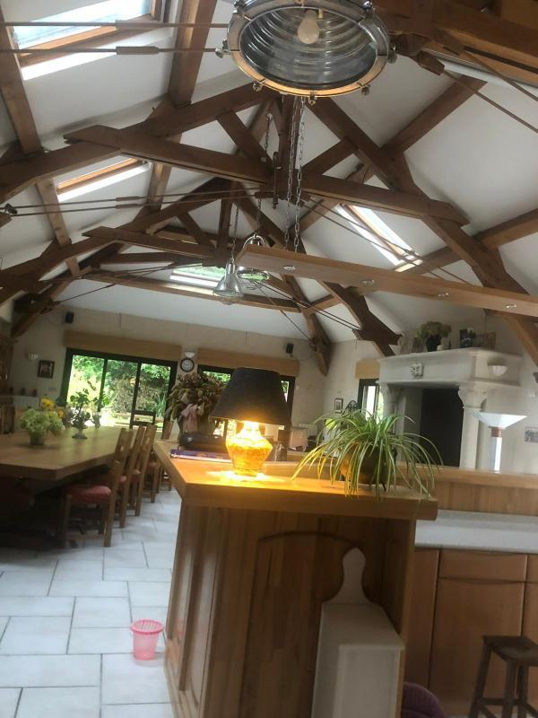 Propriété - 650 m² - 14 pièces