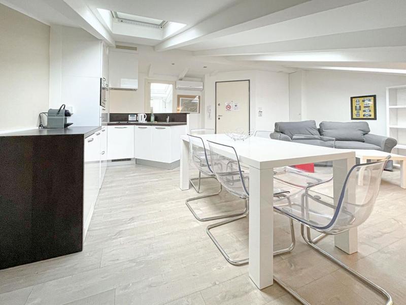 Appartement - 96 m² - 3 pièces