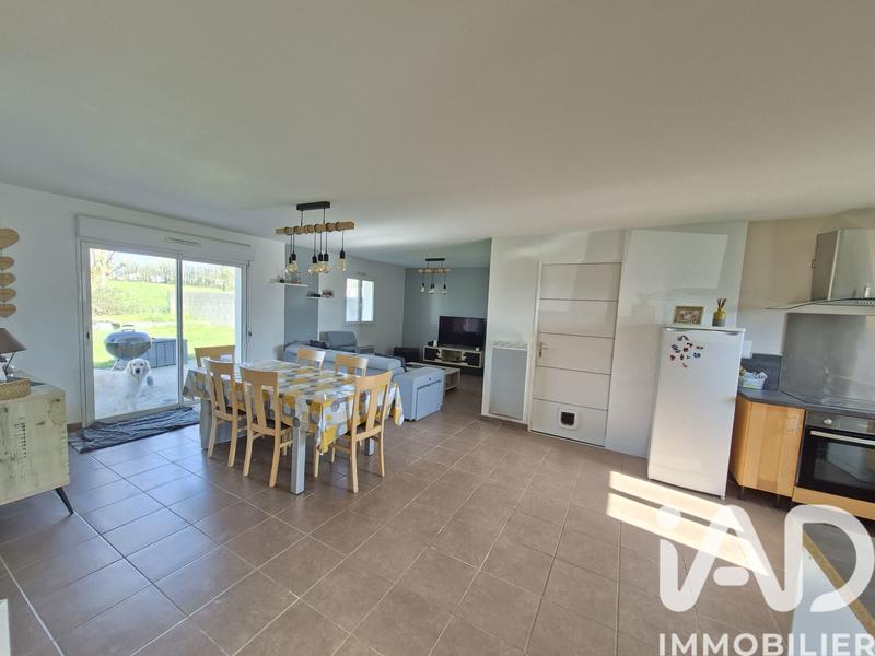 Maison - 117 m² - 6 pièces